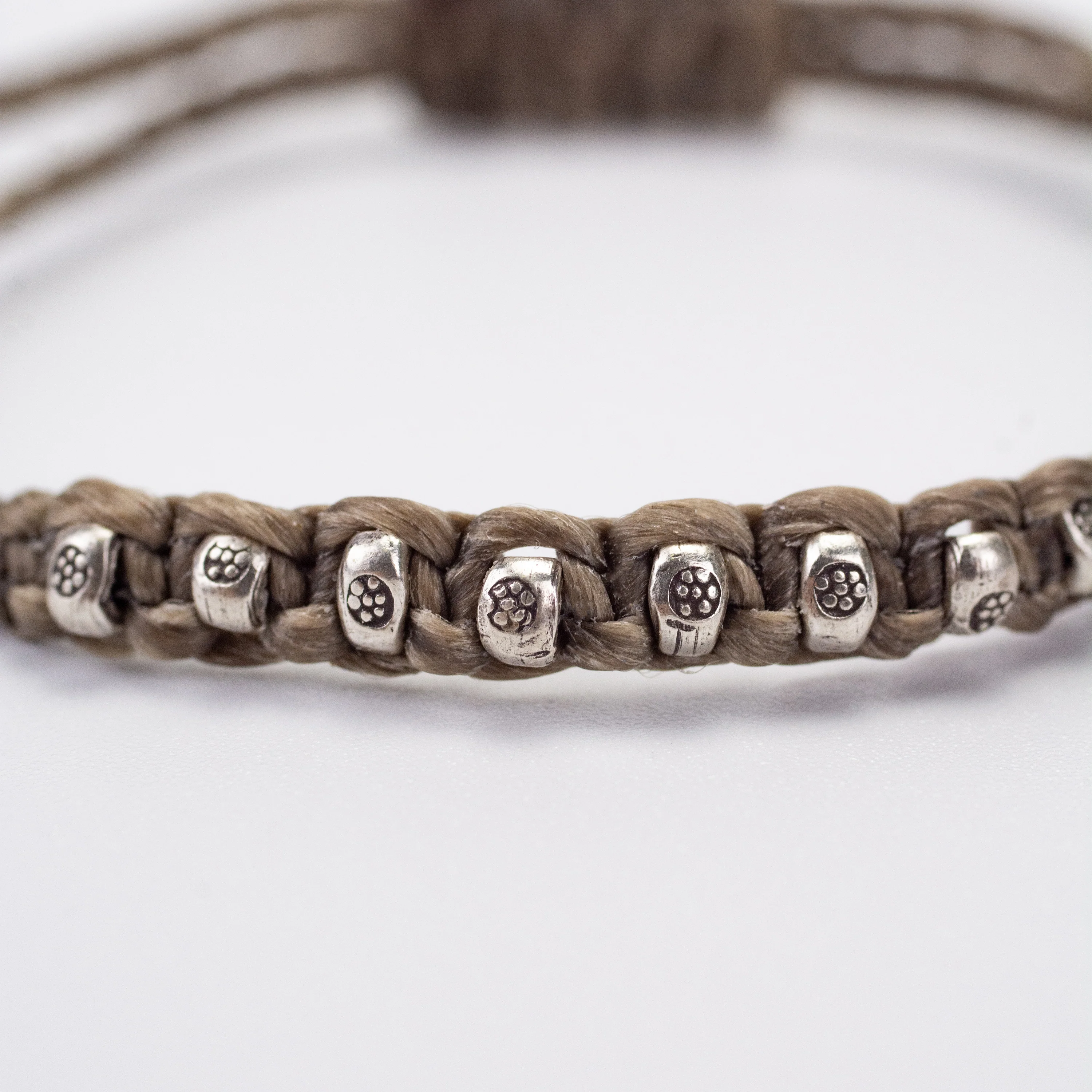 Flower Silver Beads Bracelet in Gray - Image 3