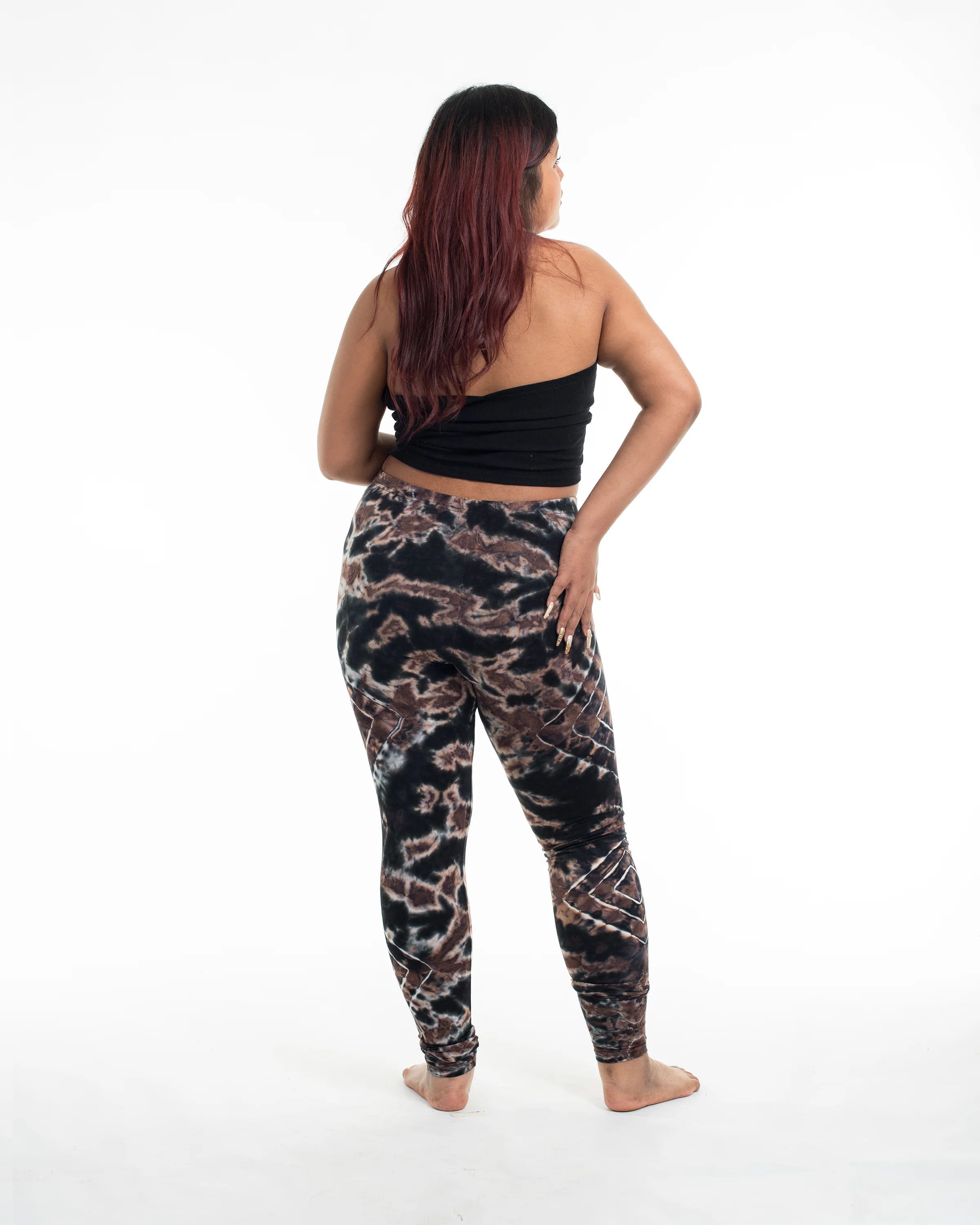 Plus Size Diamond Tie Dye Cotton Leggings in Brown - Image 4