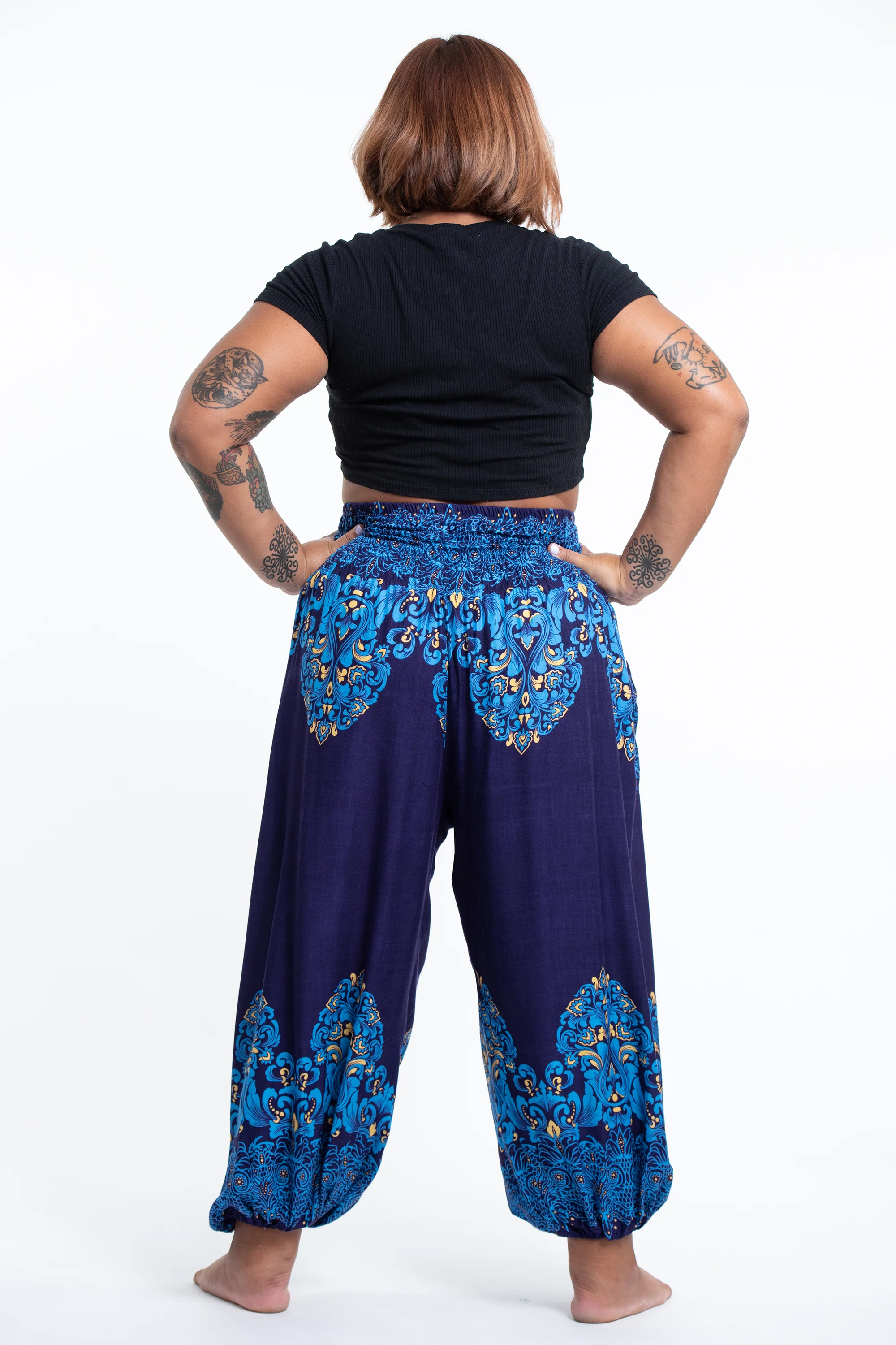 Plus Size Floral Vines Women's Harem Pants in Blue - Image 4