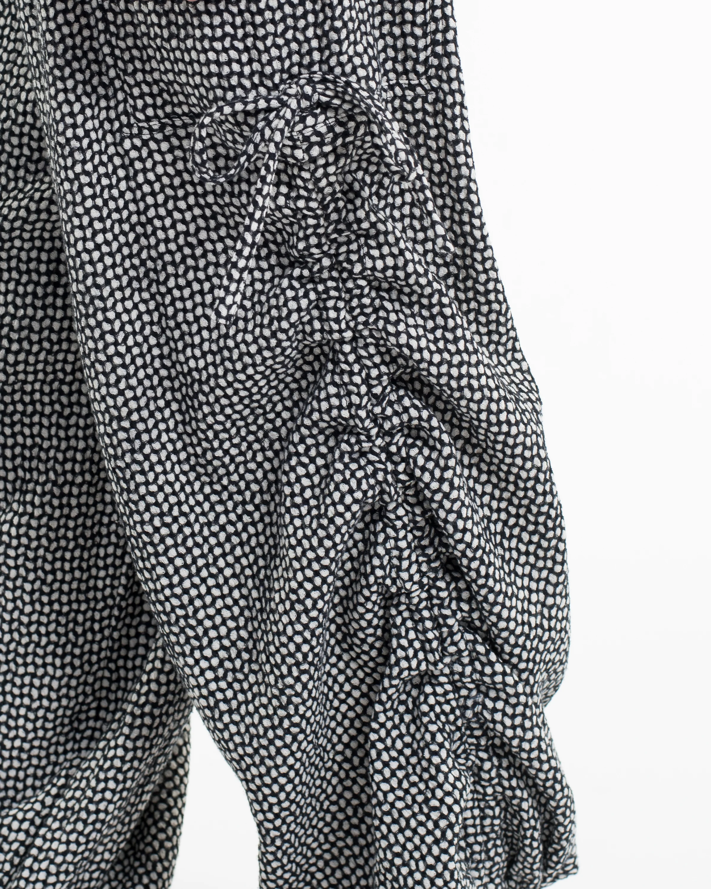 Men's Ribbed Linen Cotton Blend Pants in Black - Image 4