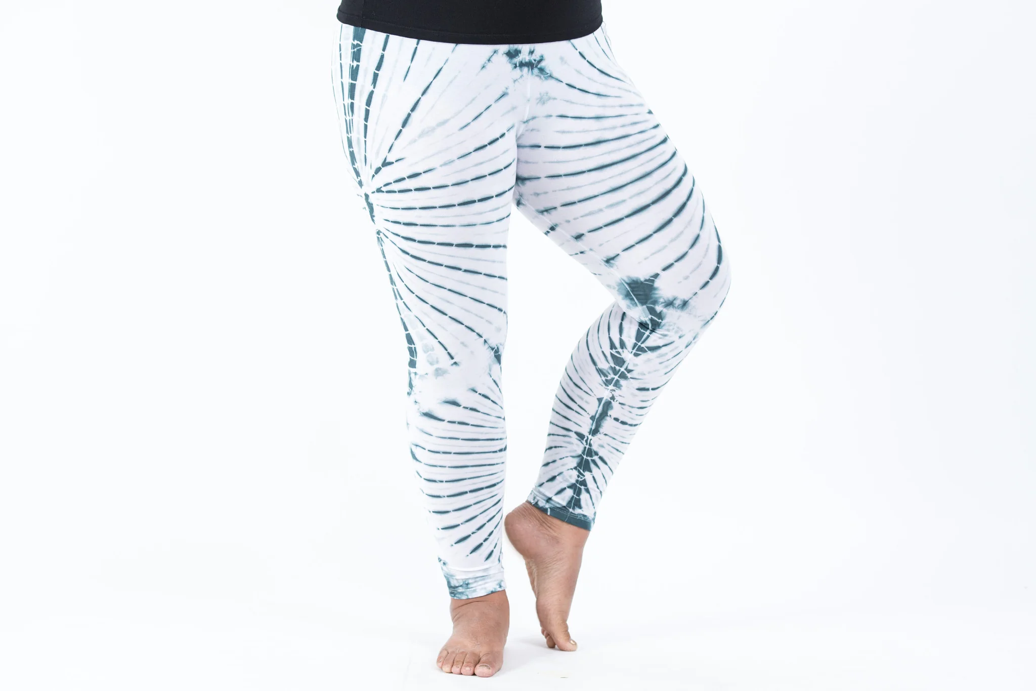 PLUS SIZE Tie Dye Leggings in White Black - Image 2