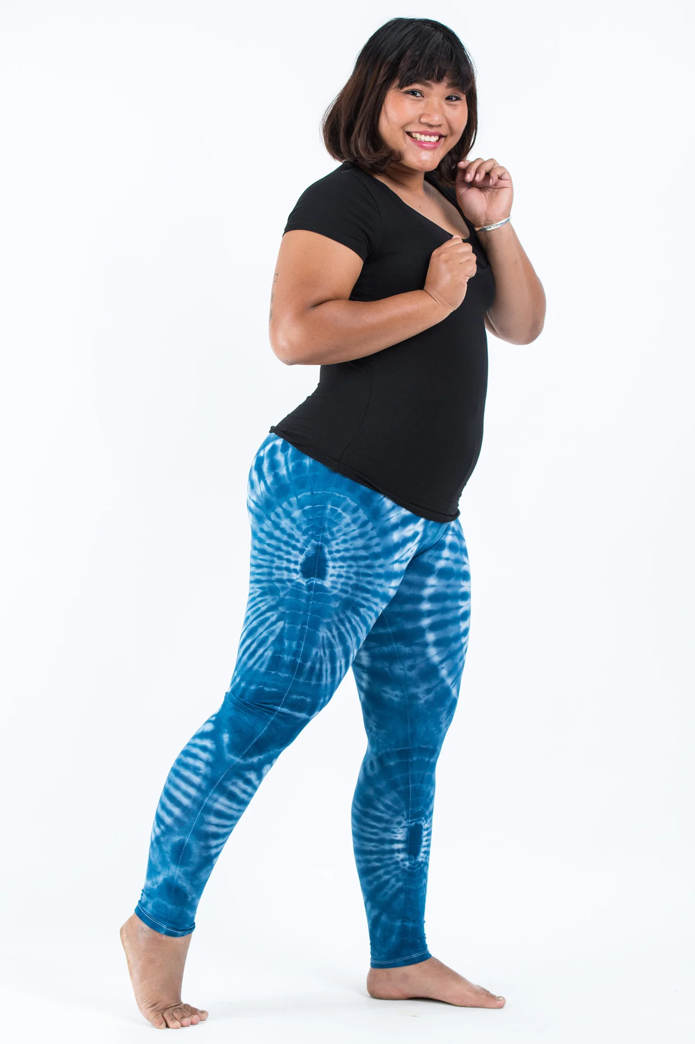 PLUS SIZE Tie Dye Leggings in White Blue - Image 3