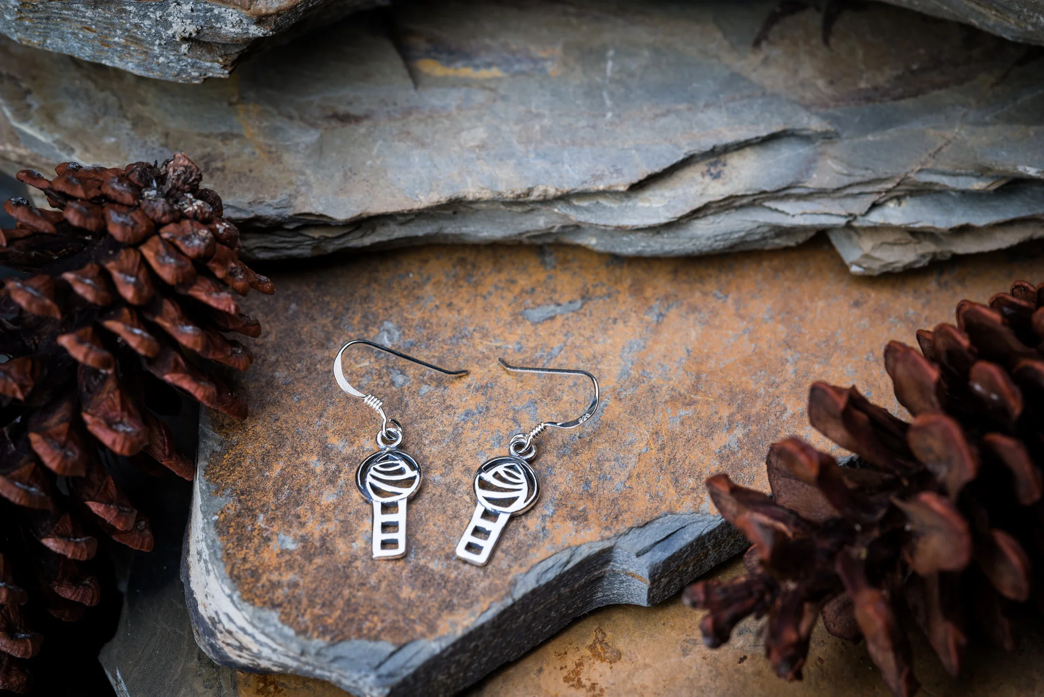 Thai Sterling Silver Earrings Celtic Knot Cube - Image 2