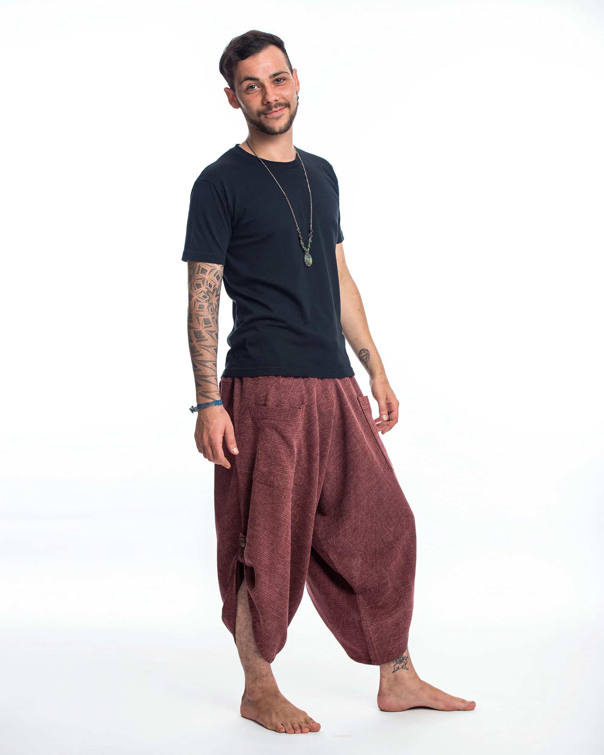 Stone Washed Large Pockets Men's Harem Pants in Maroon - Image 3