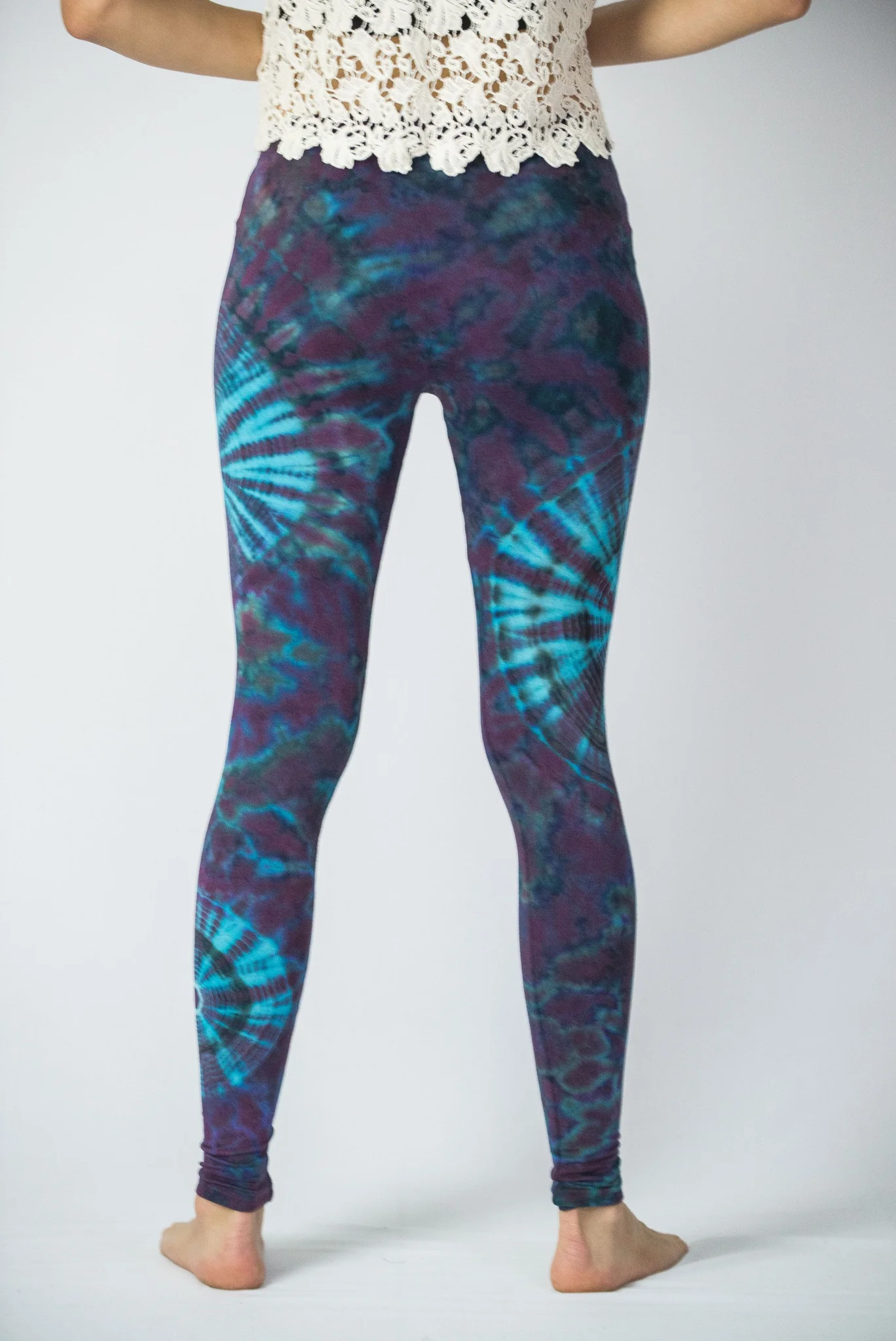 Swirls Tie Dye Cotton Leggings in Indigo - Image 4