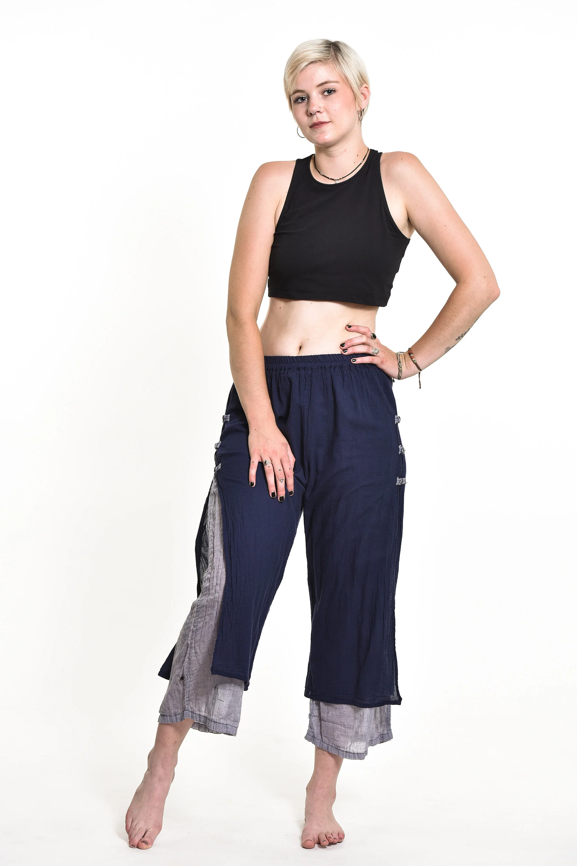 Women's Cotton Double Layers Cropped Pants in Solid Navy